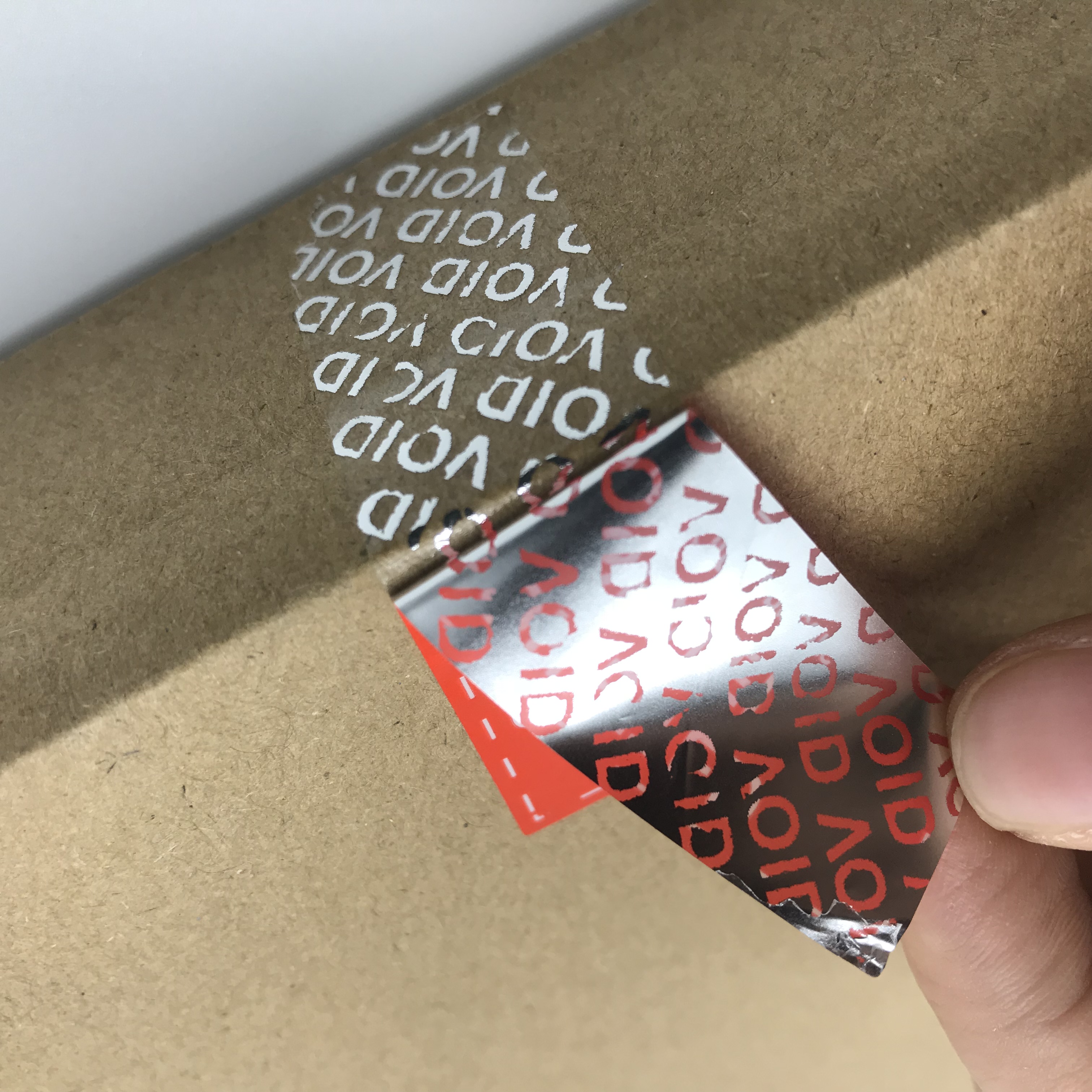 封口防拆標簽的一些方案|易碎、撕開留字